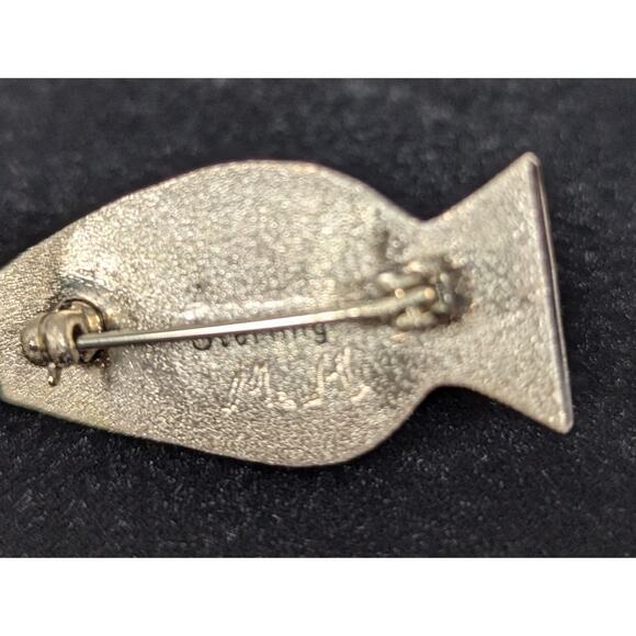 Sterling Silver small Pin/BroochSleeping Beauty bezel set stone - Picture 3 of 7